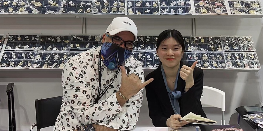  Hip-hop jewelry manufacturer