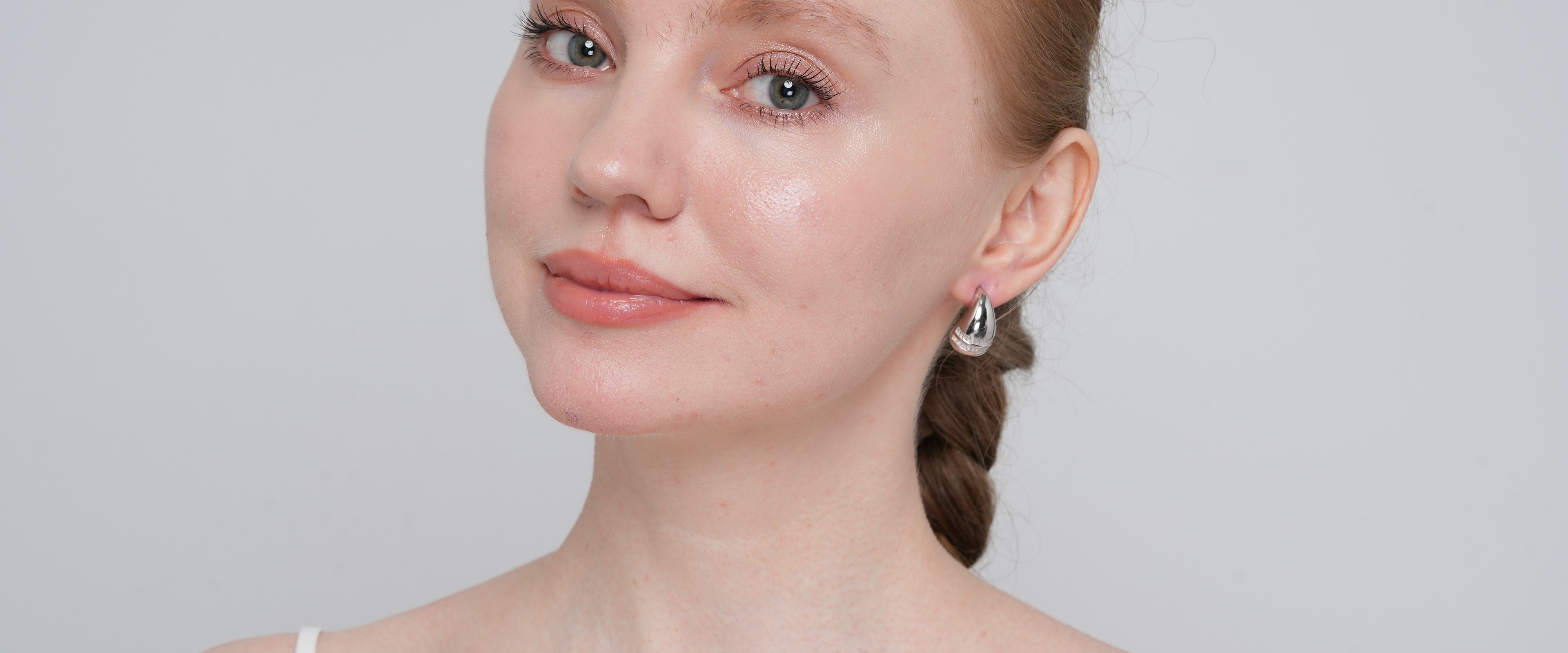 Shining Star Jewelry Fashion Women's Baguette CZ Silver Drop Shape Stud Earrings Shining Star Jewelry Fashion Women's Baguette CZ Silver Drop Shape Stud Earrings