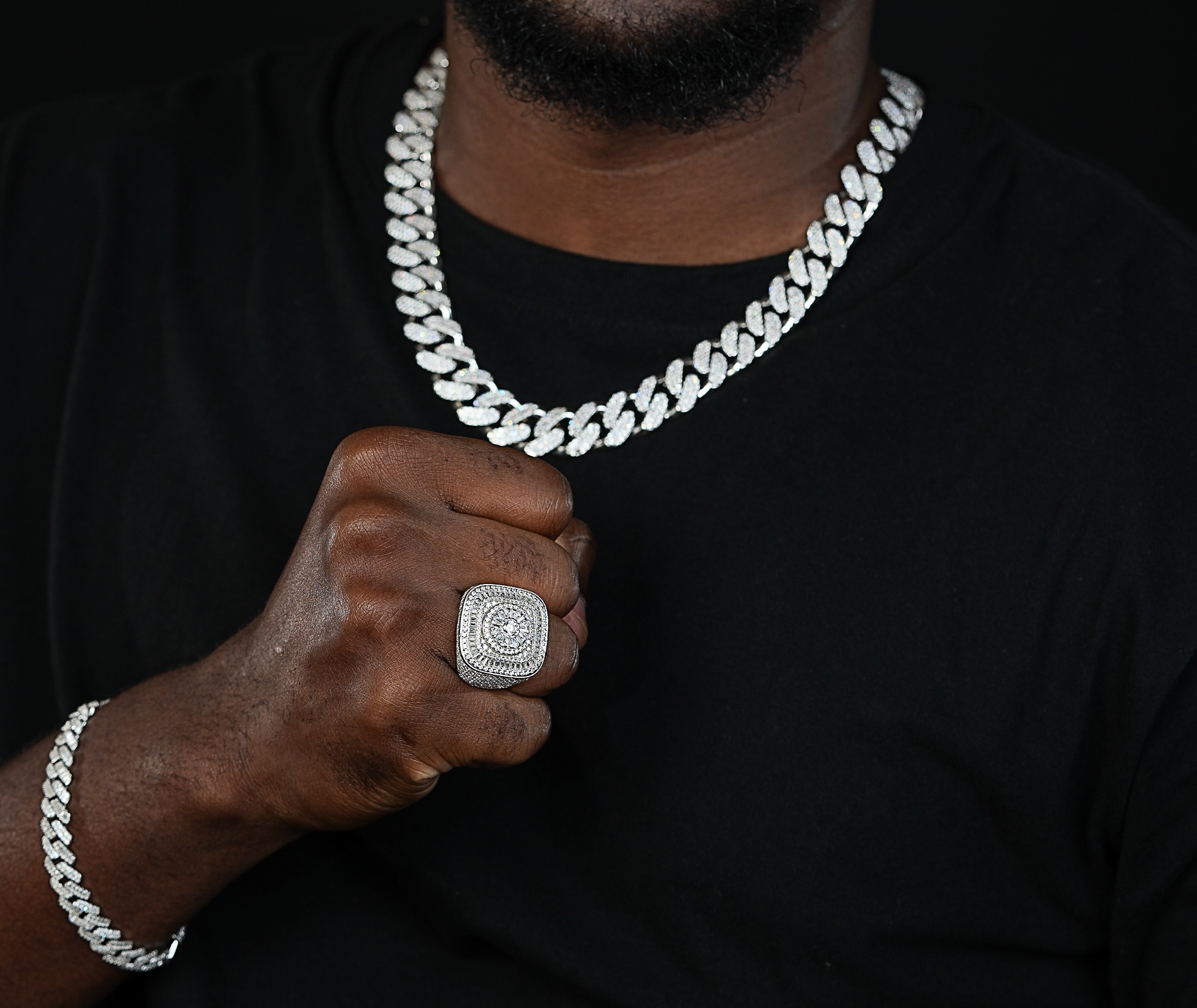 Shining Star Jewelry Chunky Luxury Various Shaped Diamonds Clustered Flower Ring