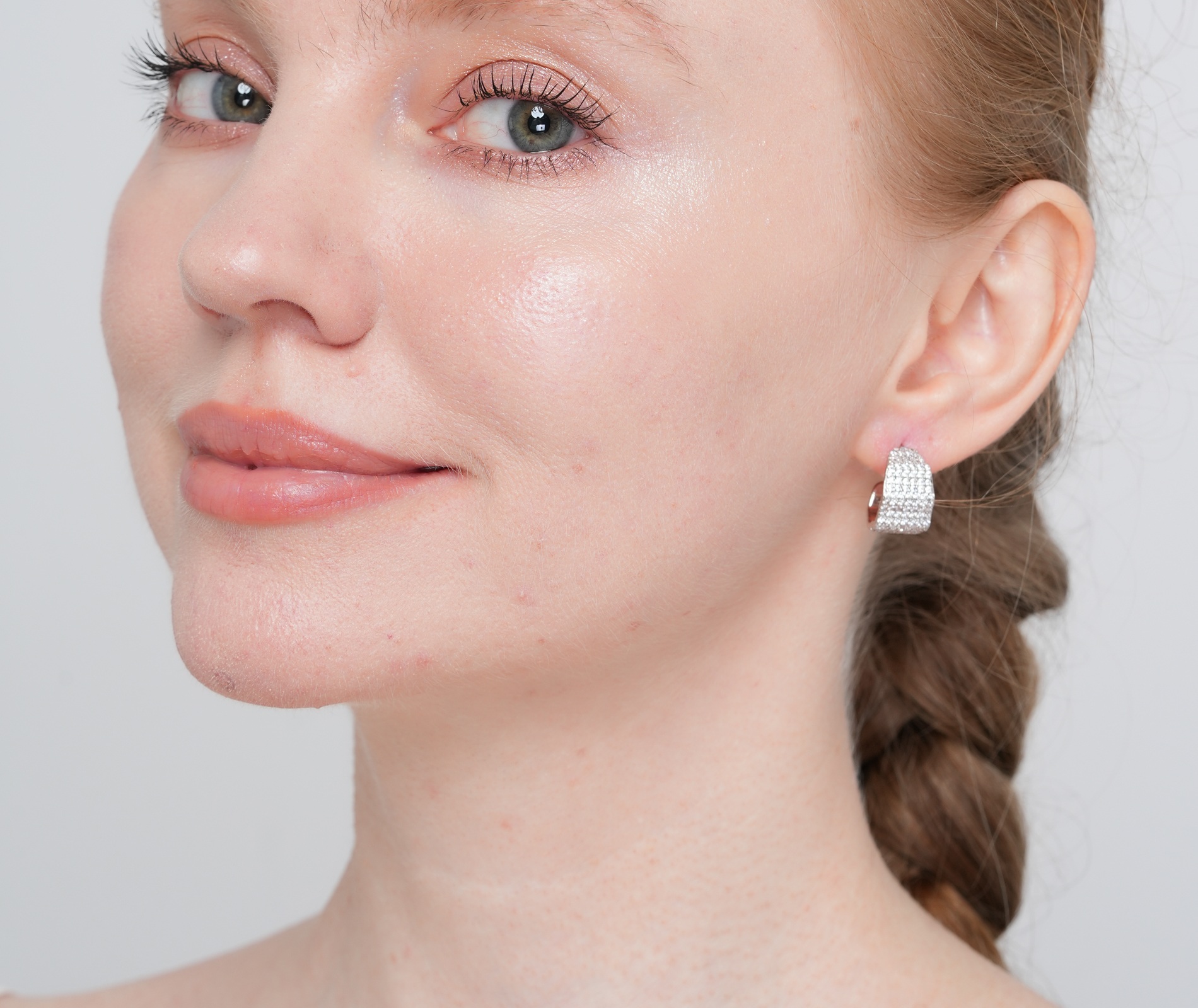 Shining Star Jewelry Trendy Women's Sterling Silver Micro pave CZ Stud Earrings Shining Star Jewelry Trendy Women's Sterling Silver Micro pave CZ Stud Earrings