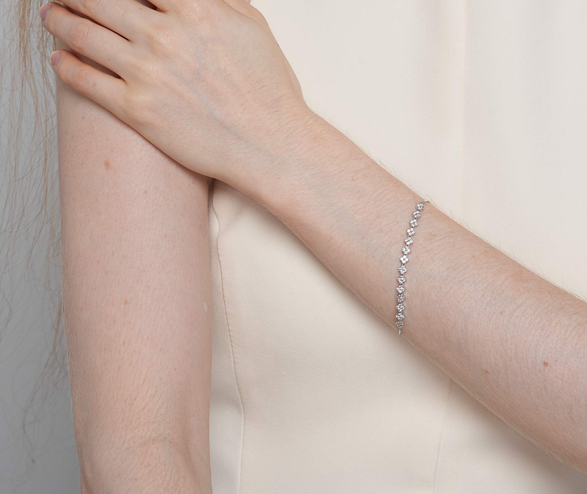 Shining Star Jewelry Adjustable Iced Out CZ Four Leaf Clover Fine Bracelet Women