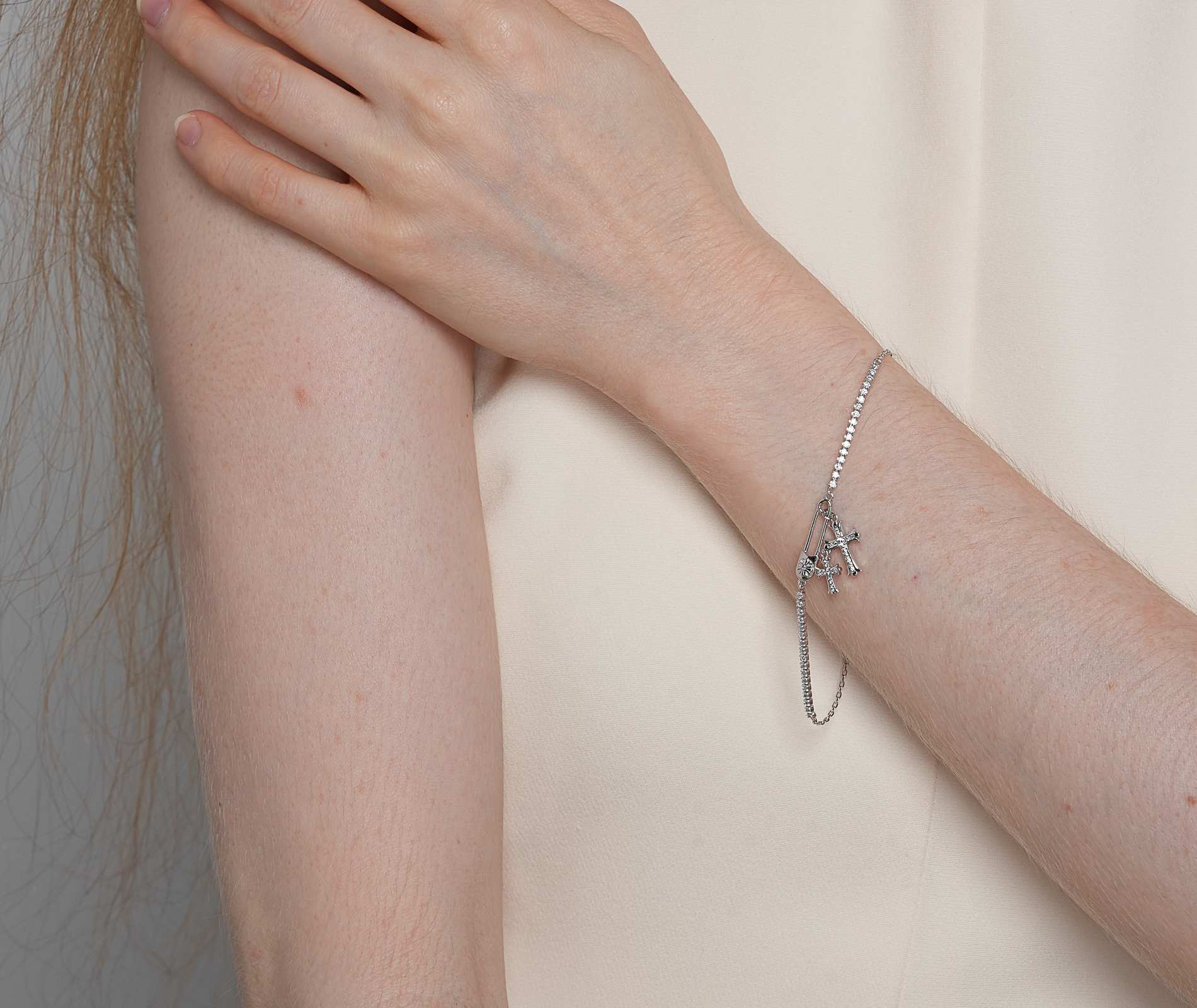 Shining Star Jewelry Adjustable Women's Zircon Charms Gothic Cross Fine Bracelet