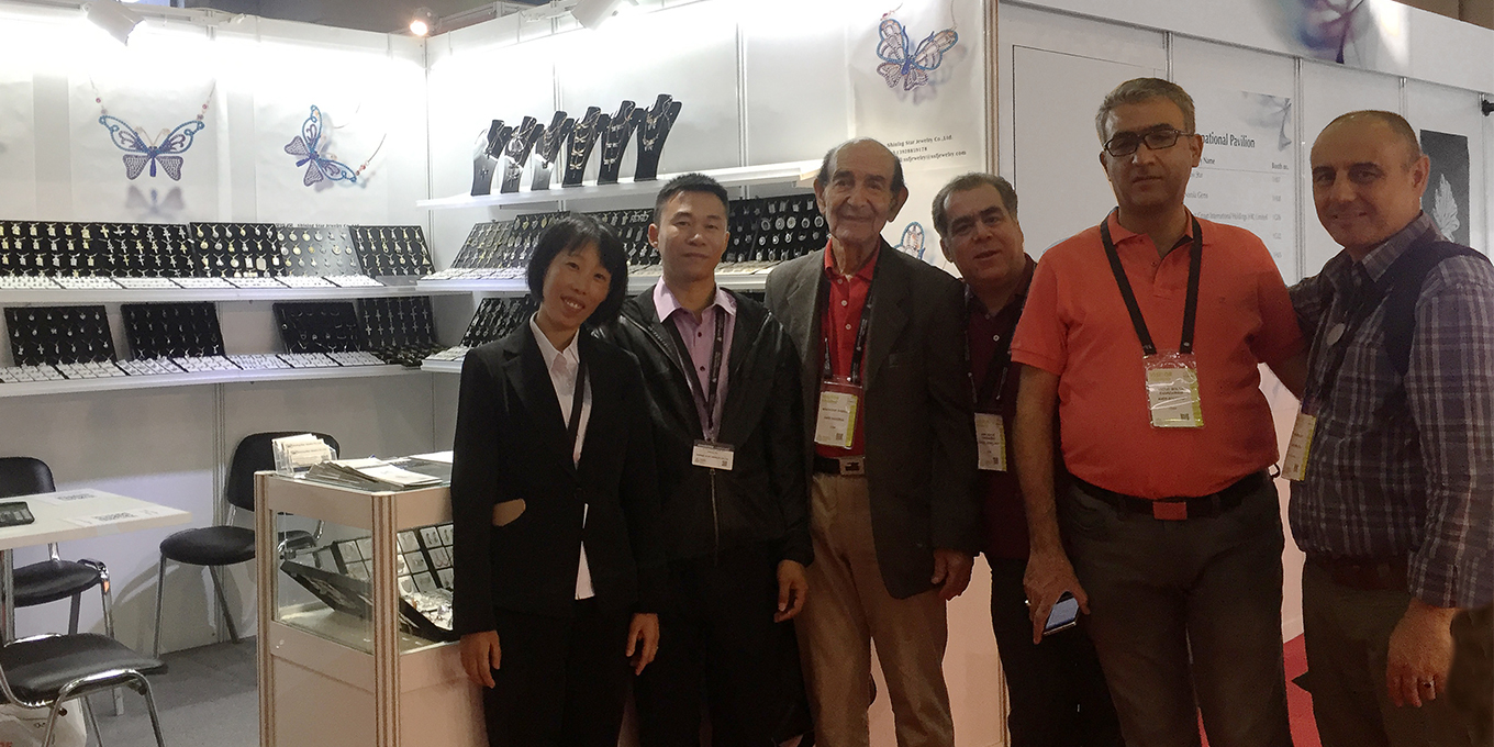 Custom Hip Hop Jewelry Manufacturer & Wholesaler