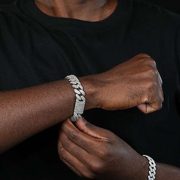 Wholesale Custom Hip-Hop Jewelry for Men & Women