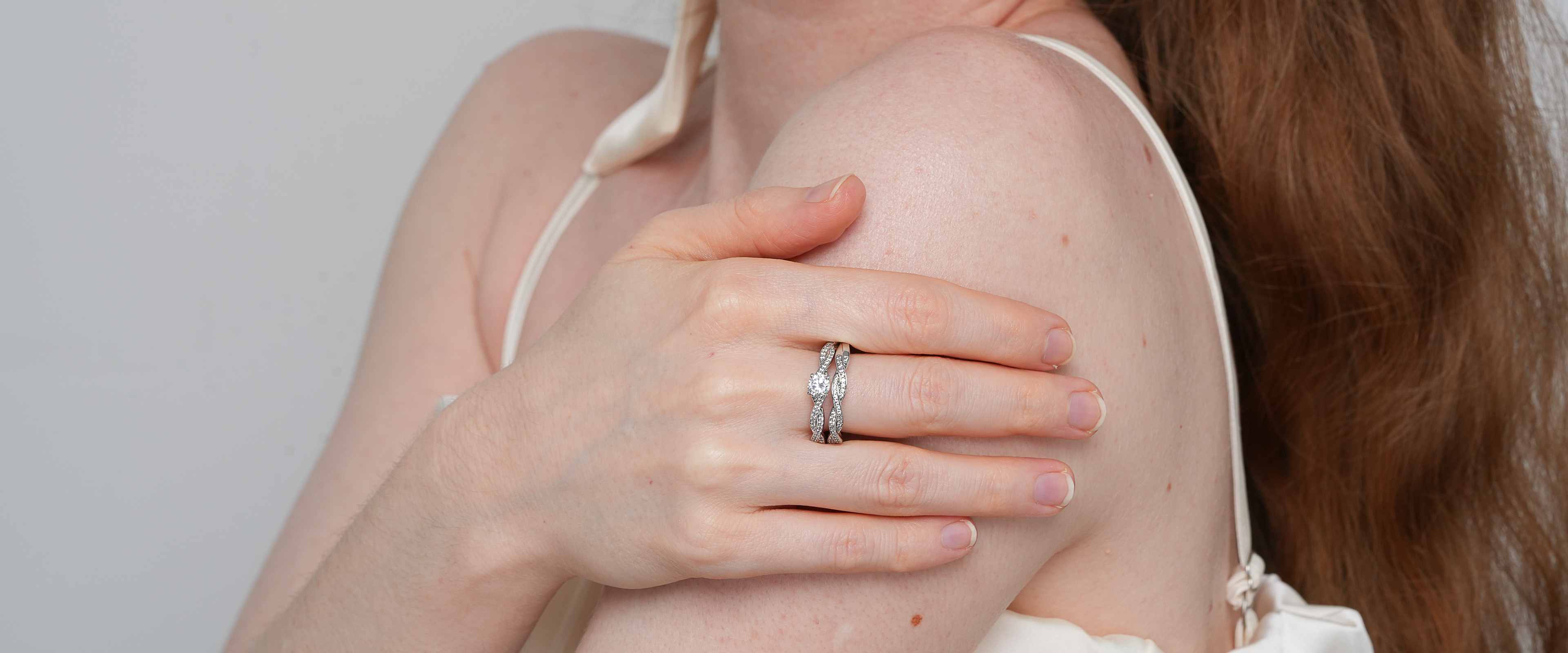 Shining Star Jewelry Valentine's Day Gift 0.5ct Main Moissanite Couple Rings Shining Star Jewelry Valentine's Day Gift 0.5ct Main Moissanite Couple Rings