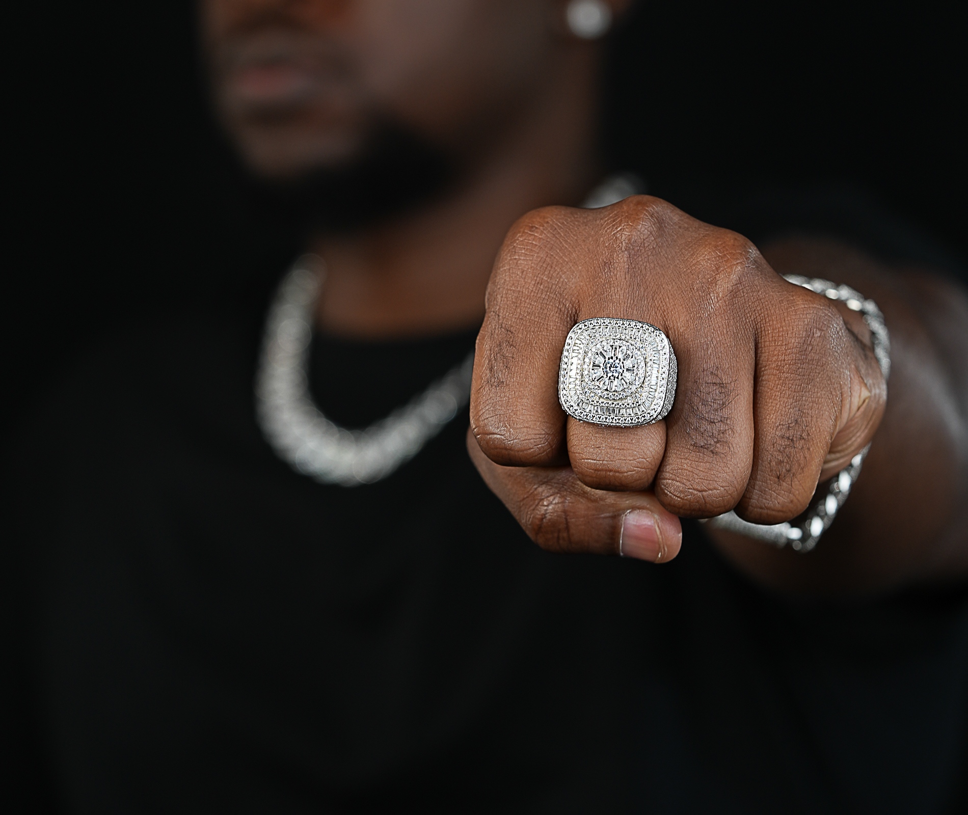 Shining Star Jewelry Chunky Luxury Various Shaped Diamonds Clustered Flower Ring