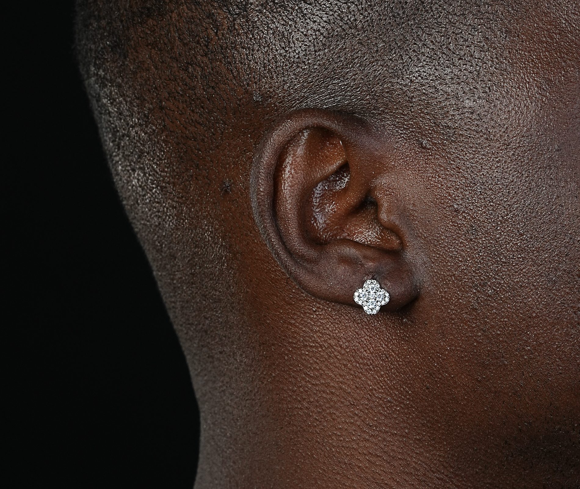 Shining Star Jewelry Men Iced Out Moissanite Flower Shape Cluster Earrings Shining Star Jewelry Men Iced Out Moissanite Flower Shape Cluster Earrings