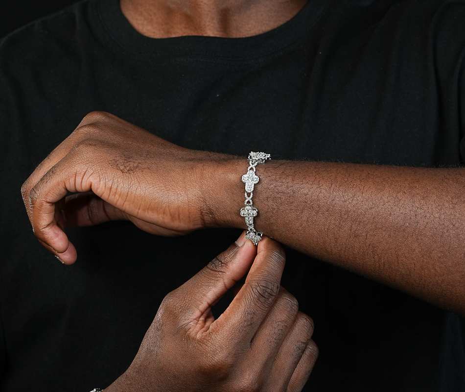 Shining Star Jewelry Trendy Iced Out VVS Moissanite Infinity Link Cross Bracelet