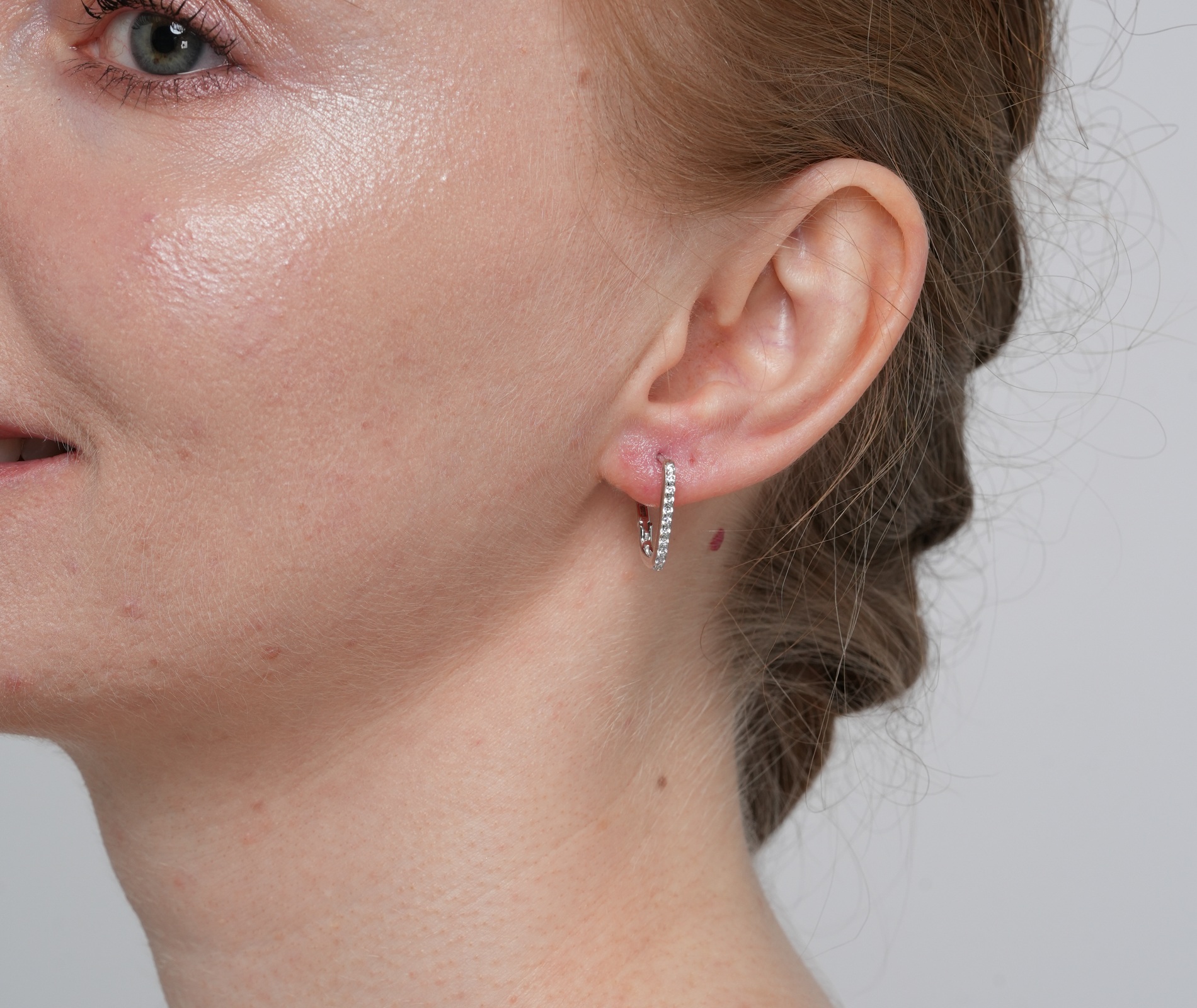 Shining Star Jewelry 925 Sterling Silver CZ Women's 18mm 24mm 30mm Hoop Earrings