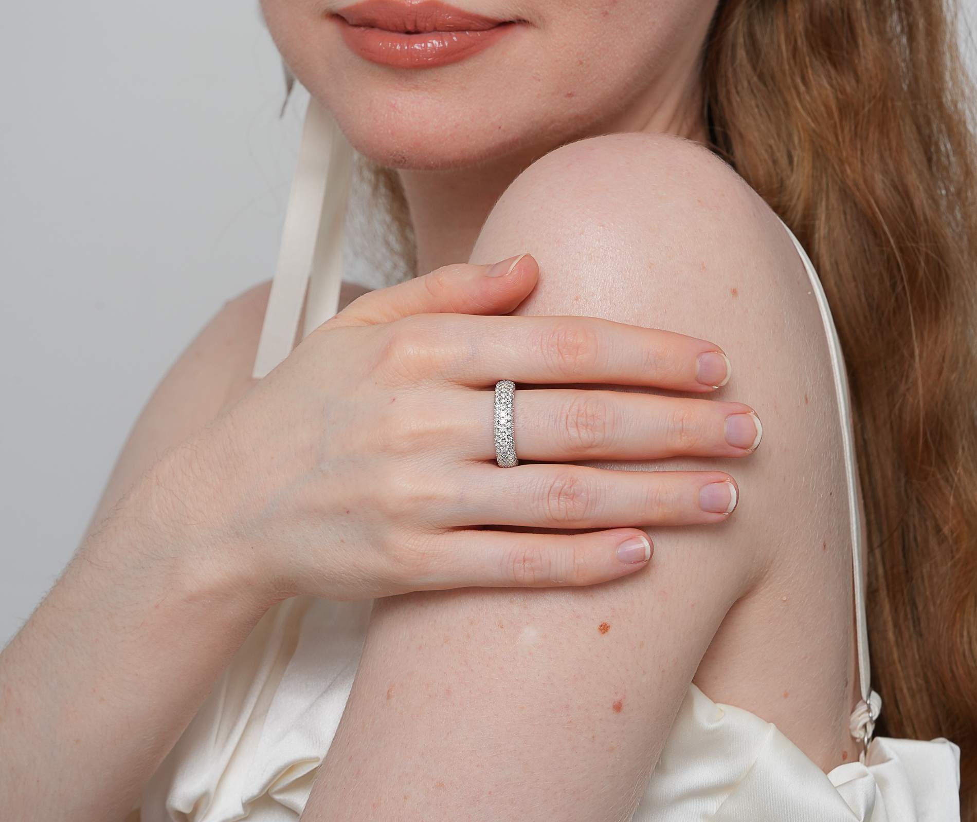 Shining Star Jewelry Trendy Solid 925 Silver Iced Out Moissanite Women's Ring Shining Star Jewelry Trendy Solid 925 Silver Iced Out Moissanite Women's Ring