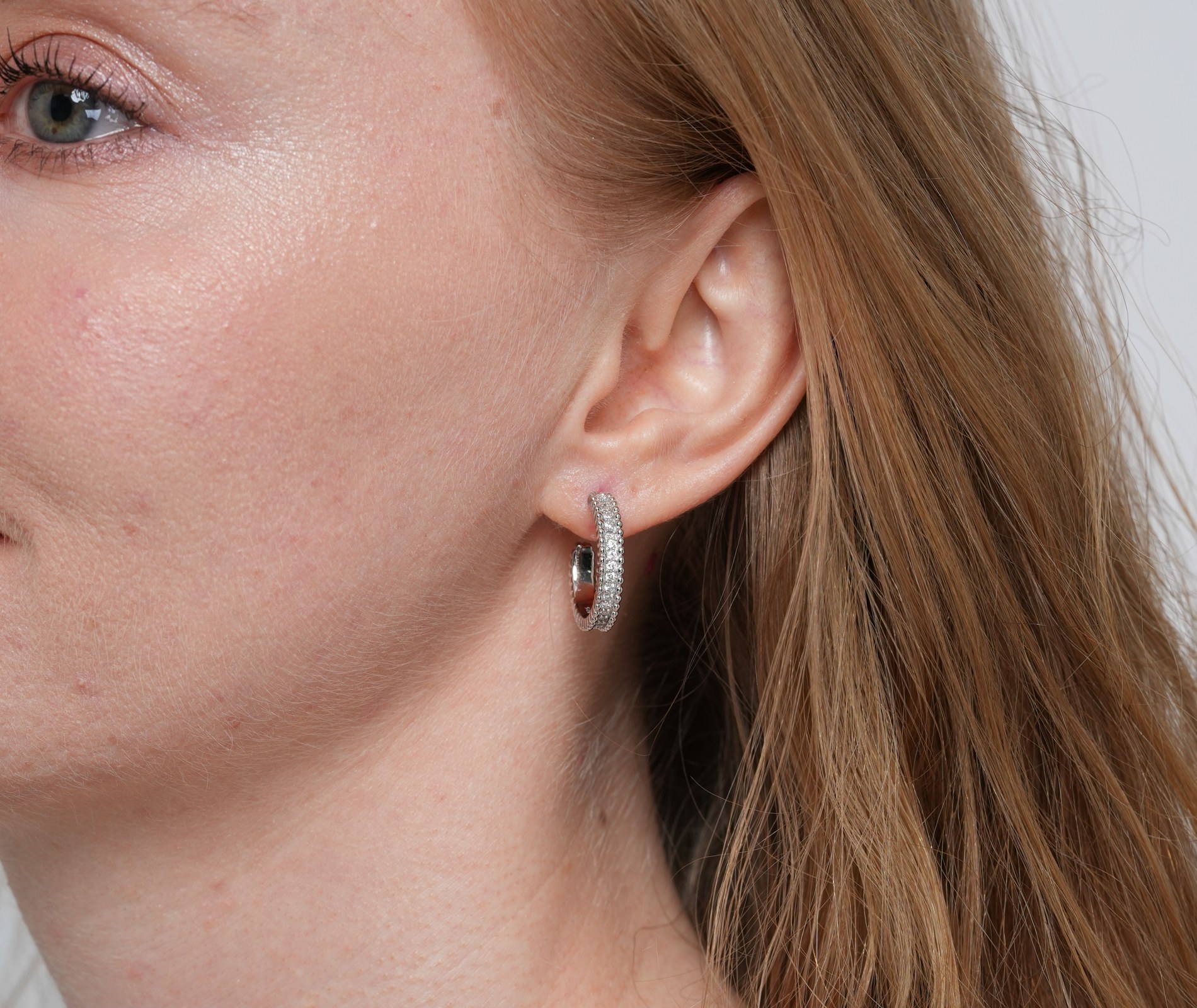 Shining Star Jewelry Custom Fashion 925 Silver Moissanite Women's Stud Earrings Shining Star Jewelry Custom Fashion 925 Silver Moissanite Women's Stud Earrings