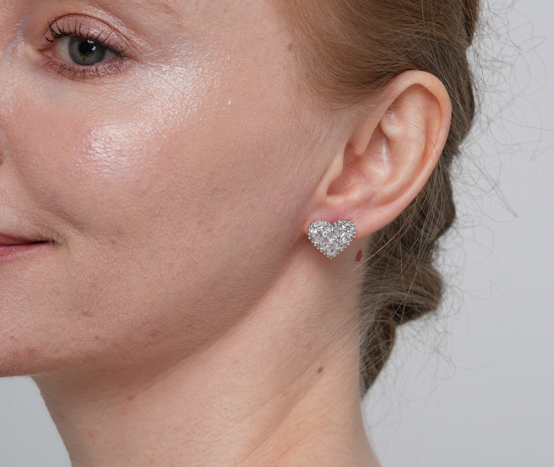 Shining Star Jewelry Women's 925 Silver Moissanite Princess Cut Heart Earrings