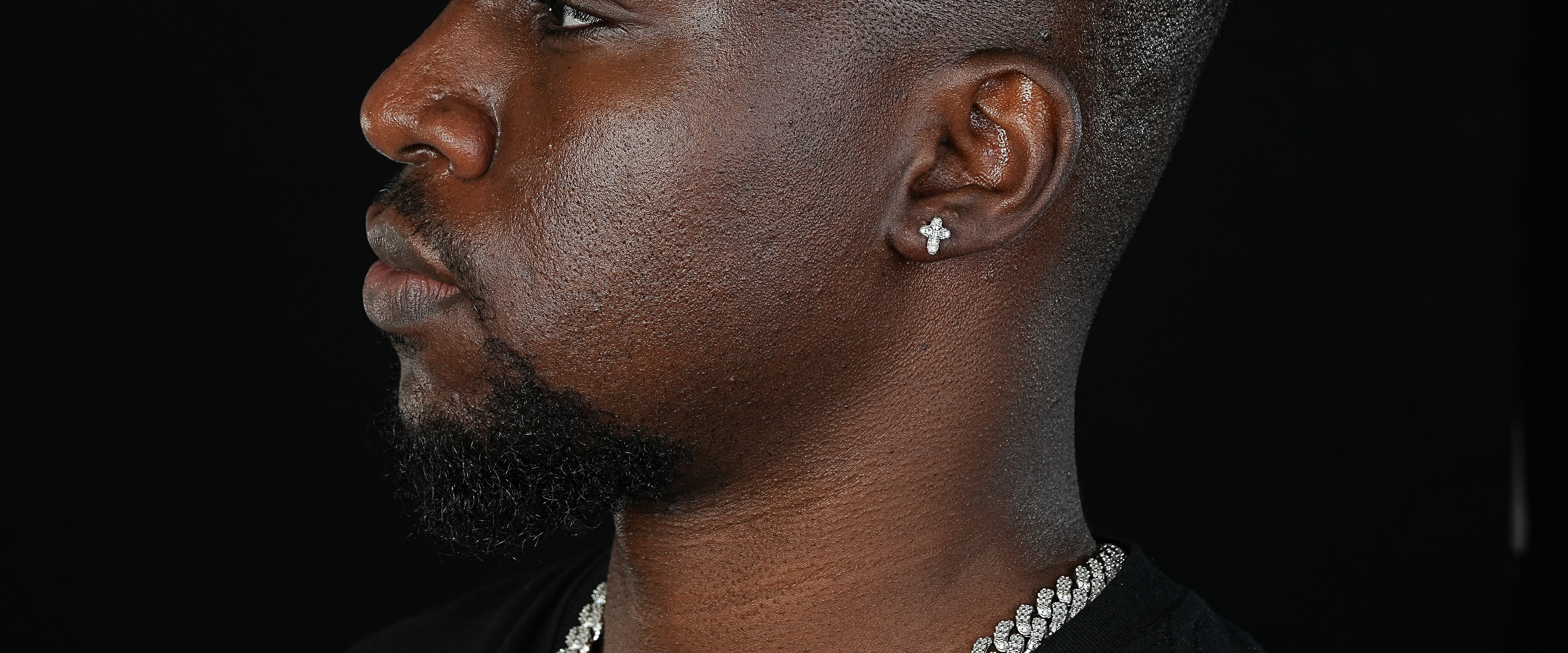 Shining Star Jewelry Religious Classic Mini Crucifix Cross Zircon Stud Earrings