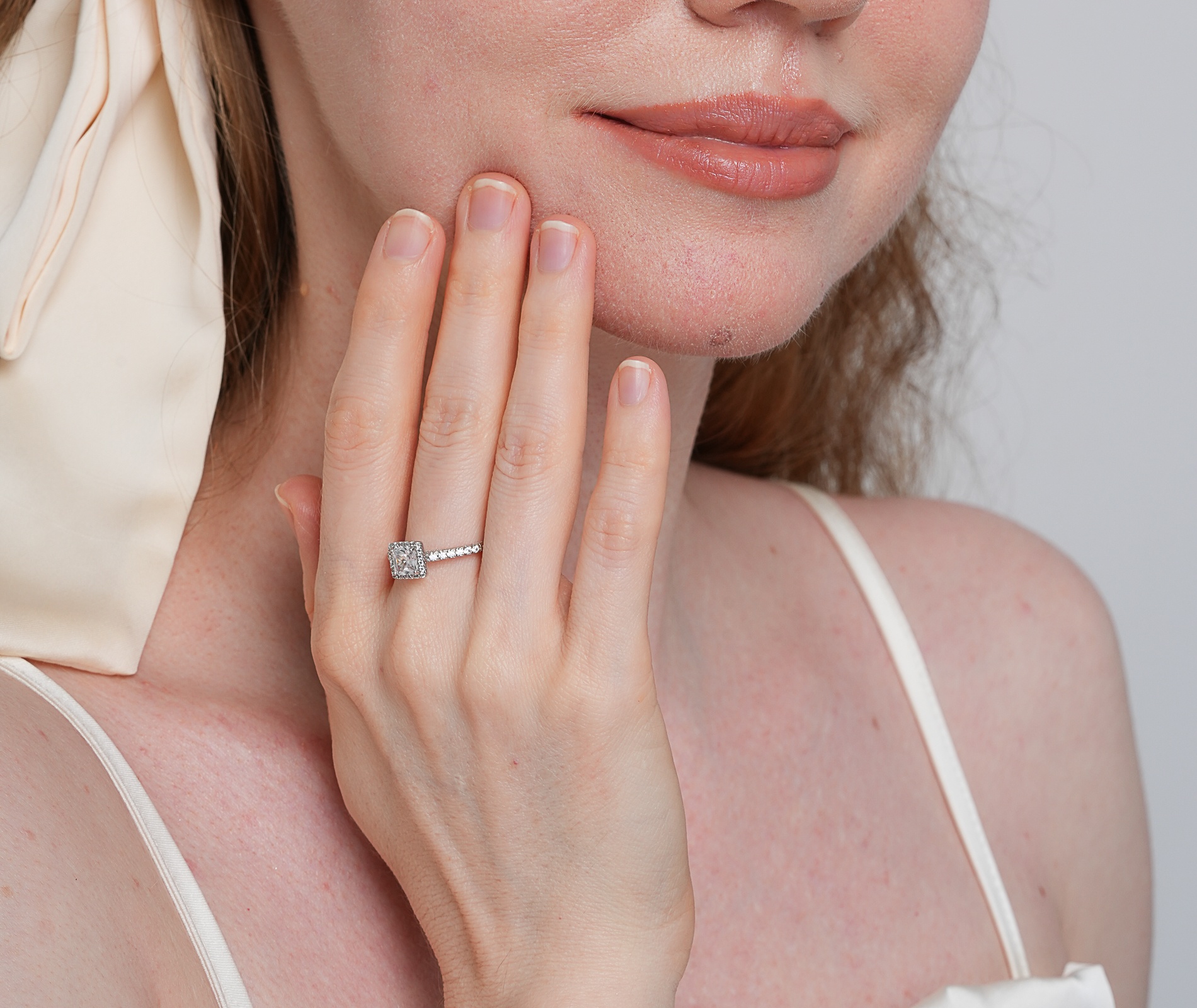 Shining Star Jewelry 1 Carat Princess Cut Moissanite Engagement Halo Ring