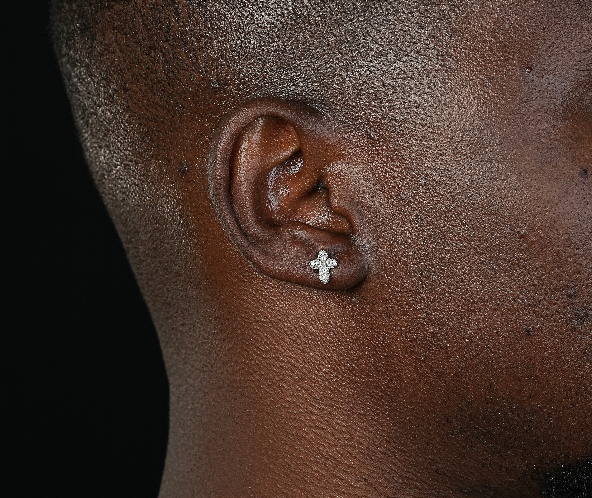 Shining Star Jewelry Religious Classic Mini Crucifix Cross Zircon Stud Earrings