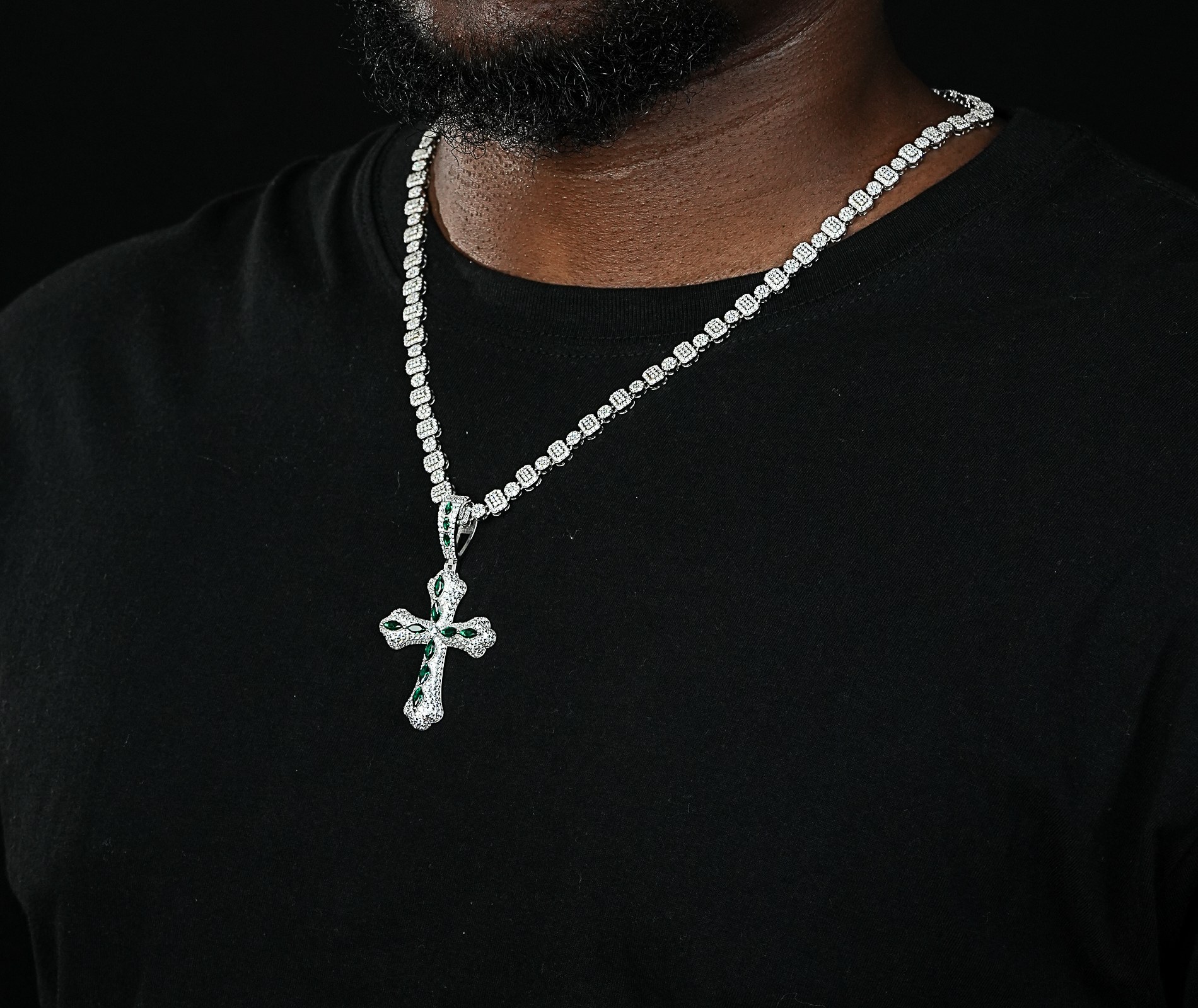 Shining Star Jewelry New Design 925 Silver Moissanite Iced Colored Cross Pendant