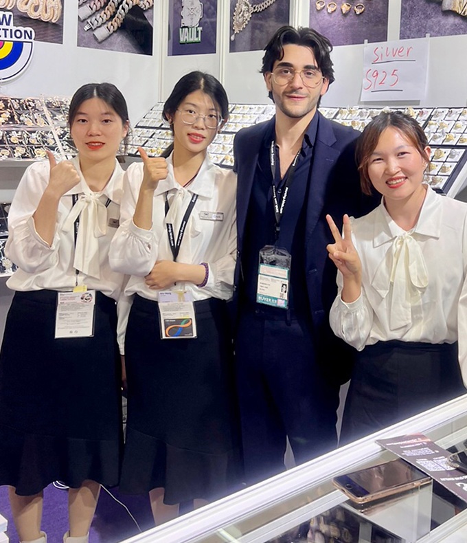 China Hip Hop Jewelry Wholesale Supplier, Manufacturer, and Factory