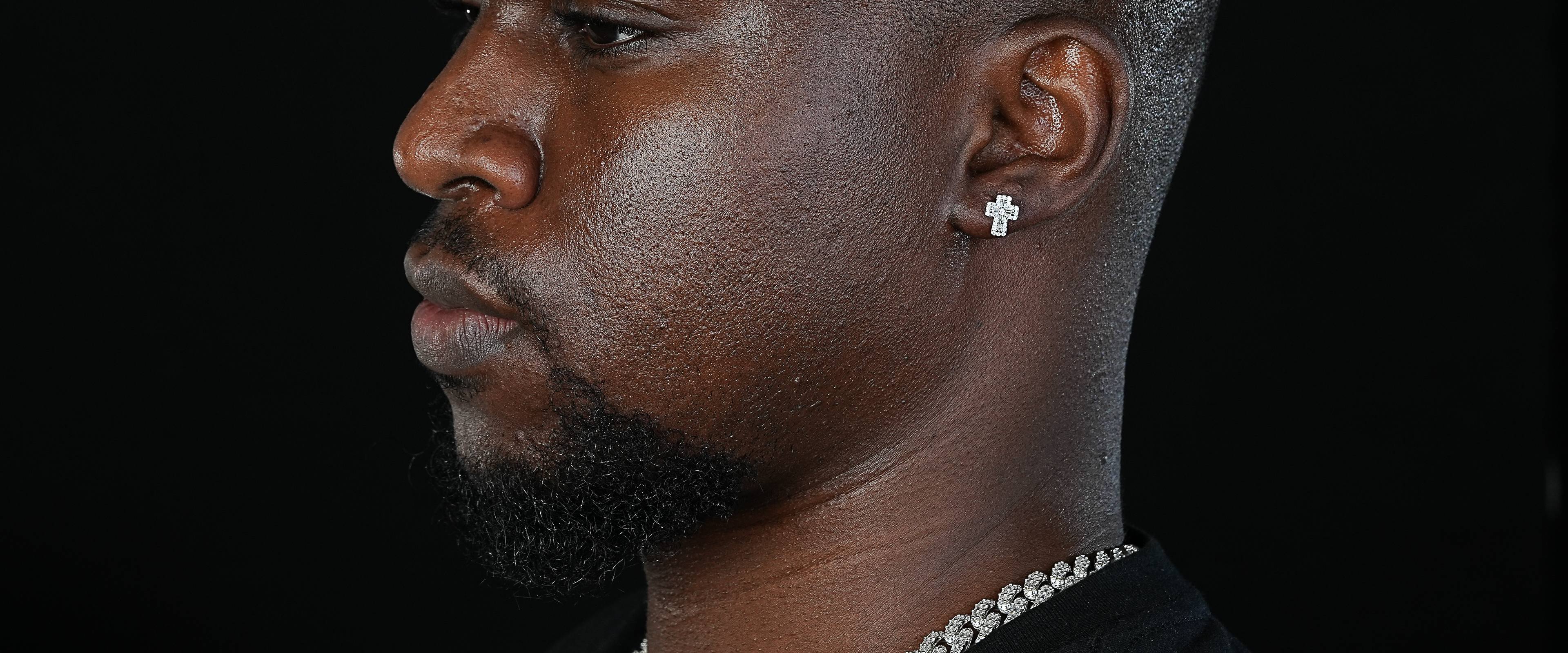 Shining Star Jewelry Hip Hop Rapper VVS Moissanite Mens Cross Stud Earrings
