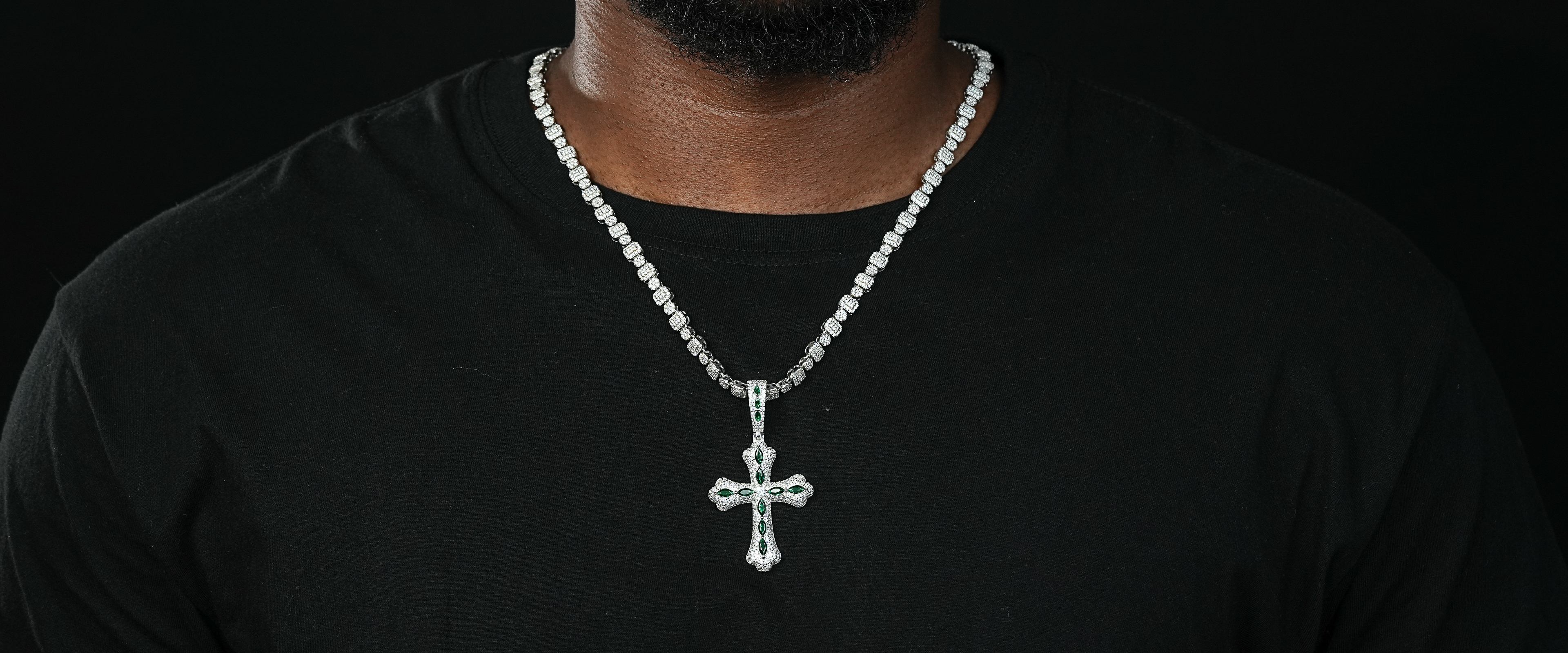 Shining Star Jewelry New Design 925 Silver Moissanite Iced Colored Cross Pendant