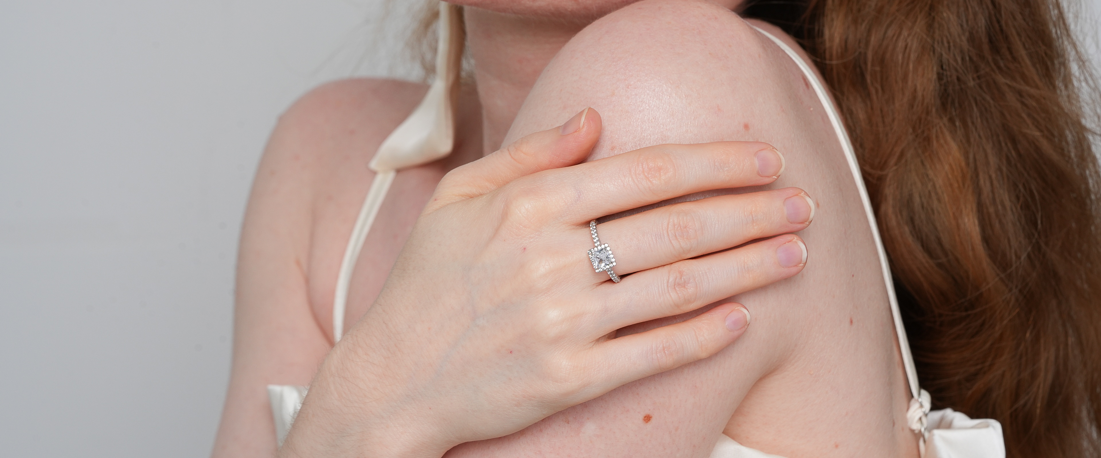 Shining Star Jewelry 1 Carat Princess Cut Moissanite Engagement Halo Ring