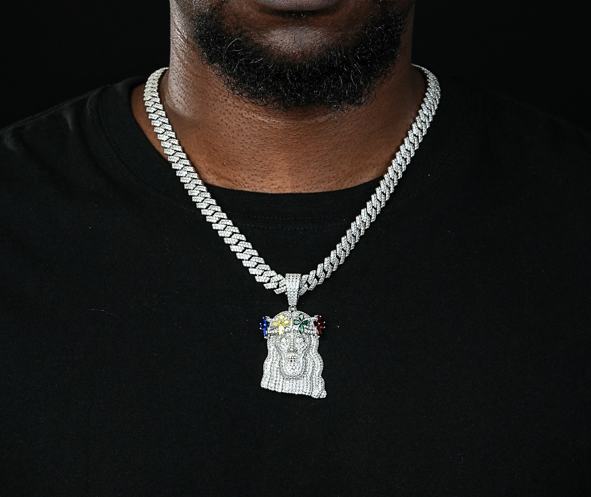 Shining Star Jewelry Fashion Design Colored Diamond Moissanite Jesus Pendant