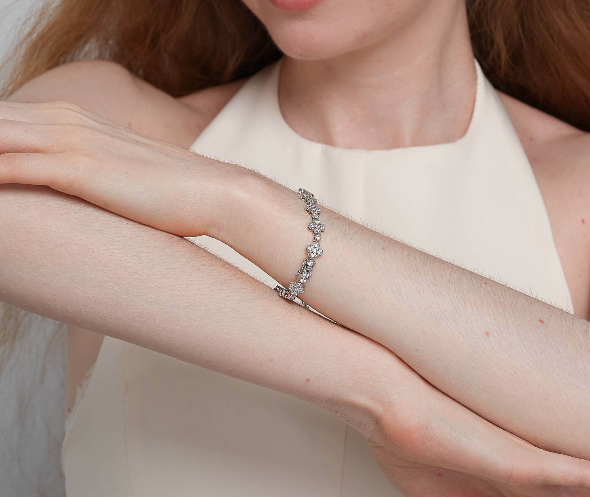 Shining Star Jewelry Women's VVS Diamond Moissanite Four Leaf Clover Bracelet