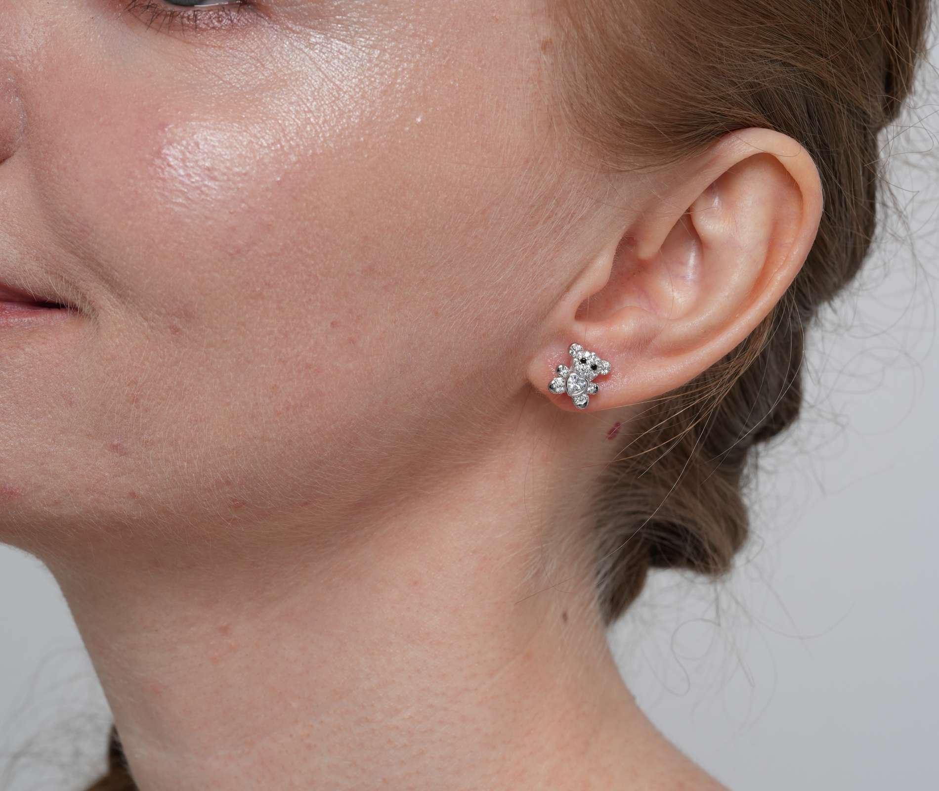 Shining Star Jewelry Women's 925 Sterling Silver Heart Zircon Bear Stud Earrings