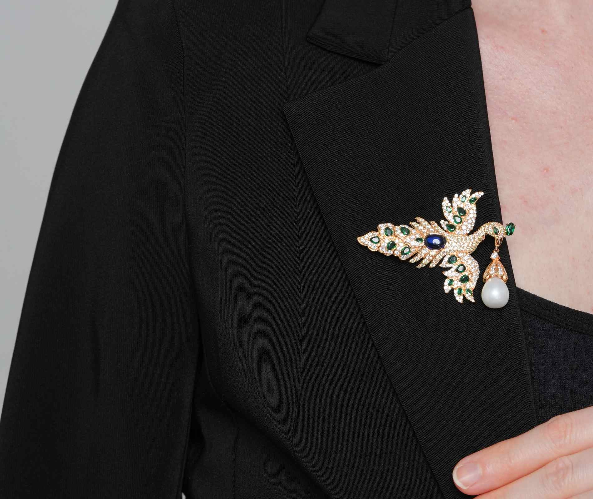 Shining Star Jewelry 925 Silver Splendid Emerald Zircon Tail Peacock Brooch