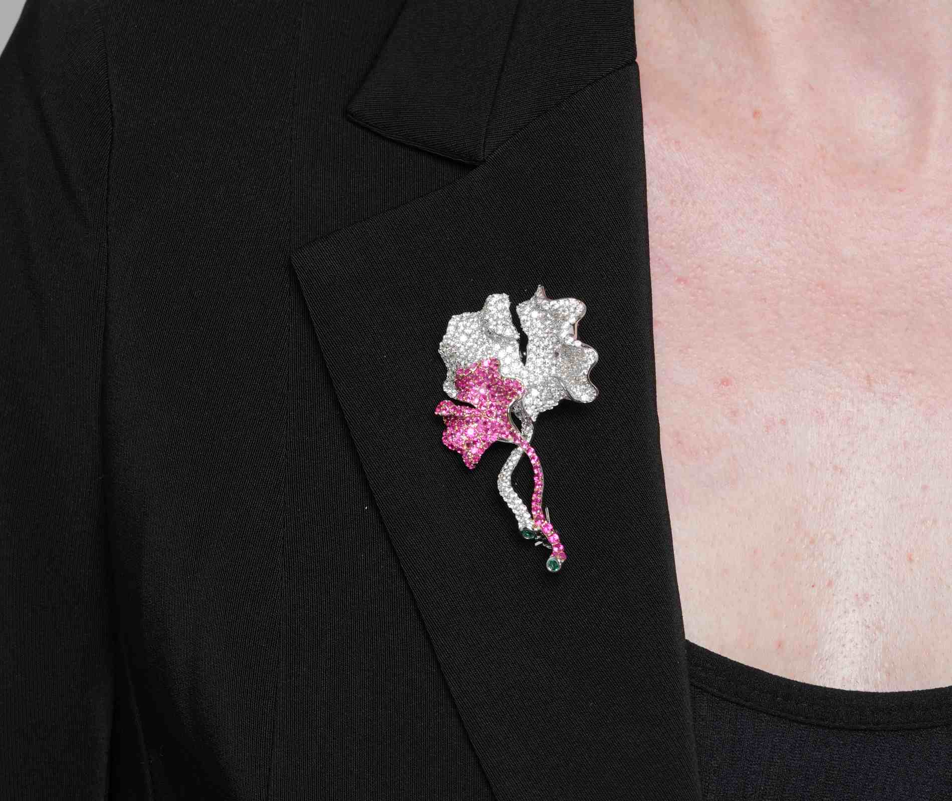 Shining Star Jewelry Elegant Style 925 Silver Colored Zircon Ginkgo Leaf Brooch