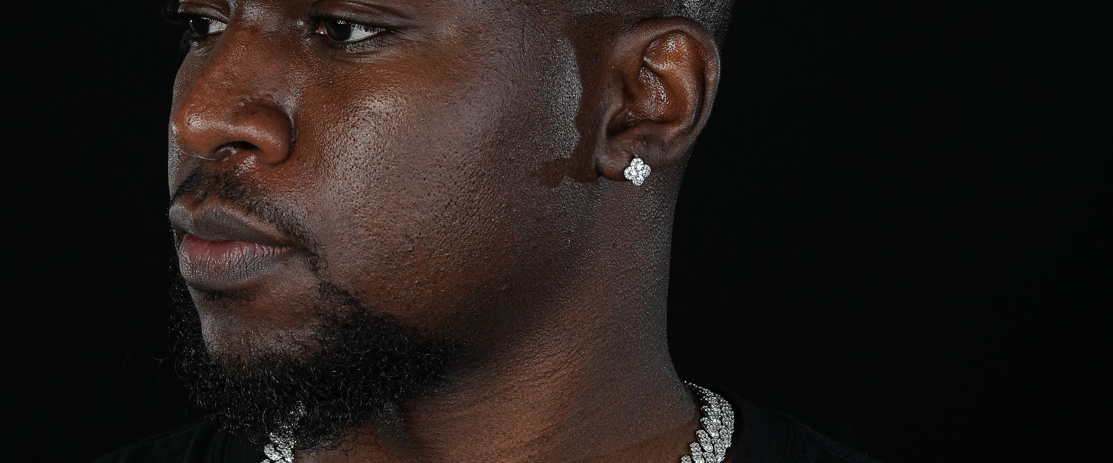 Shining Star Jewelry Men Iced Out Moissanite Flower Shape Cluster Earrings Shining Star Jewelry Men Iced Out Moissanite Flower Shape Cluster Earrings