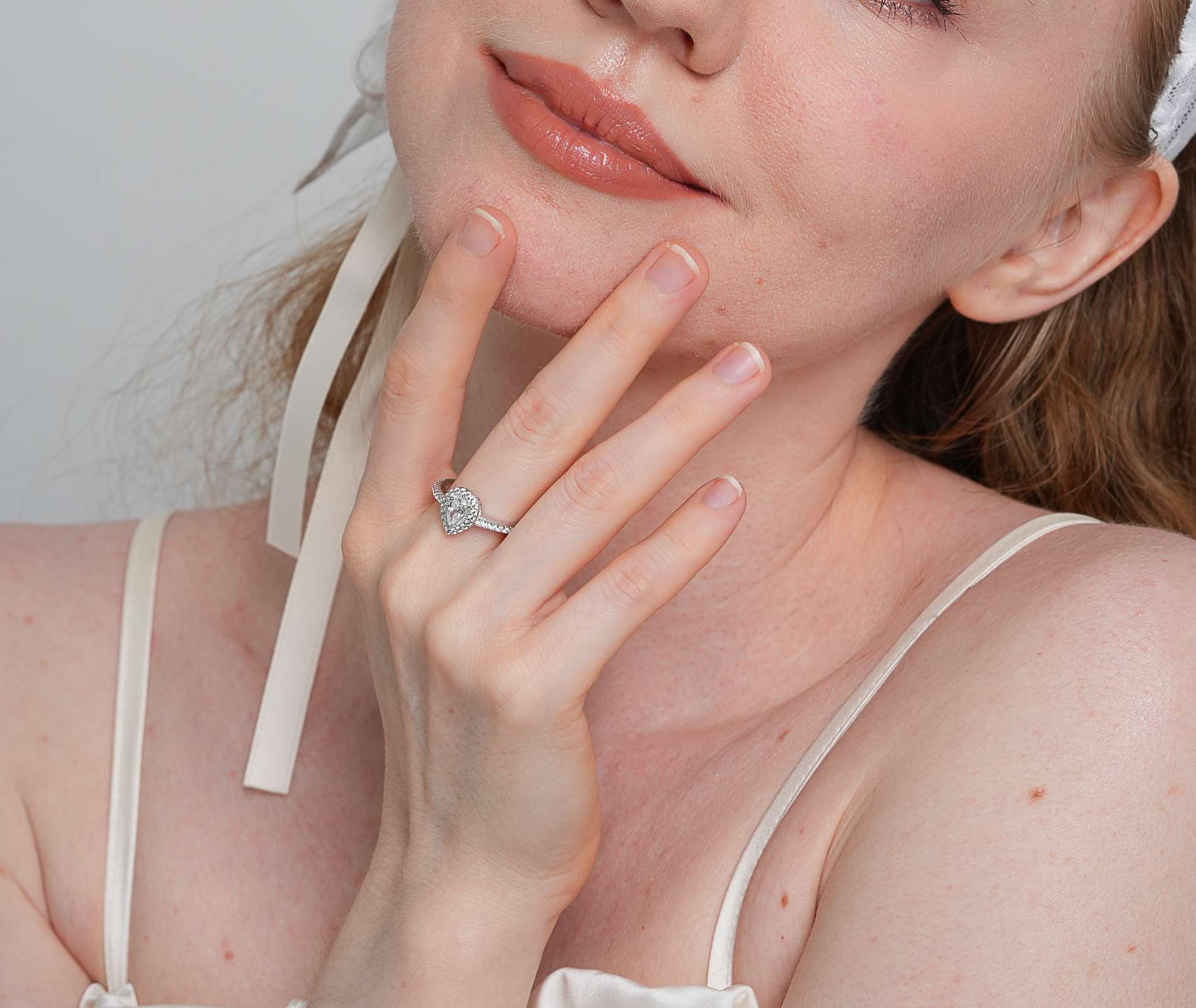 Shining Star Jewelry 0.5ct VVS Moissanite Pear Cut Women's Wedding Halo Ring Shining Star Jewelry 0.5ct VVS Moissanite Pear Cut Women's Wedding Halo Ring