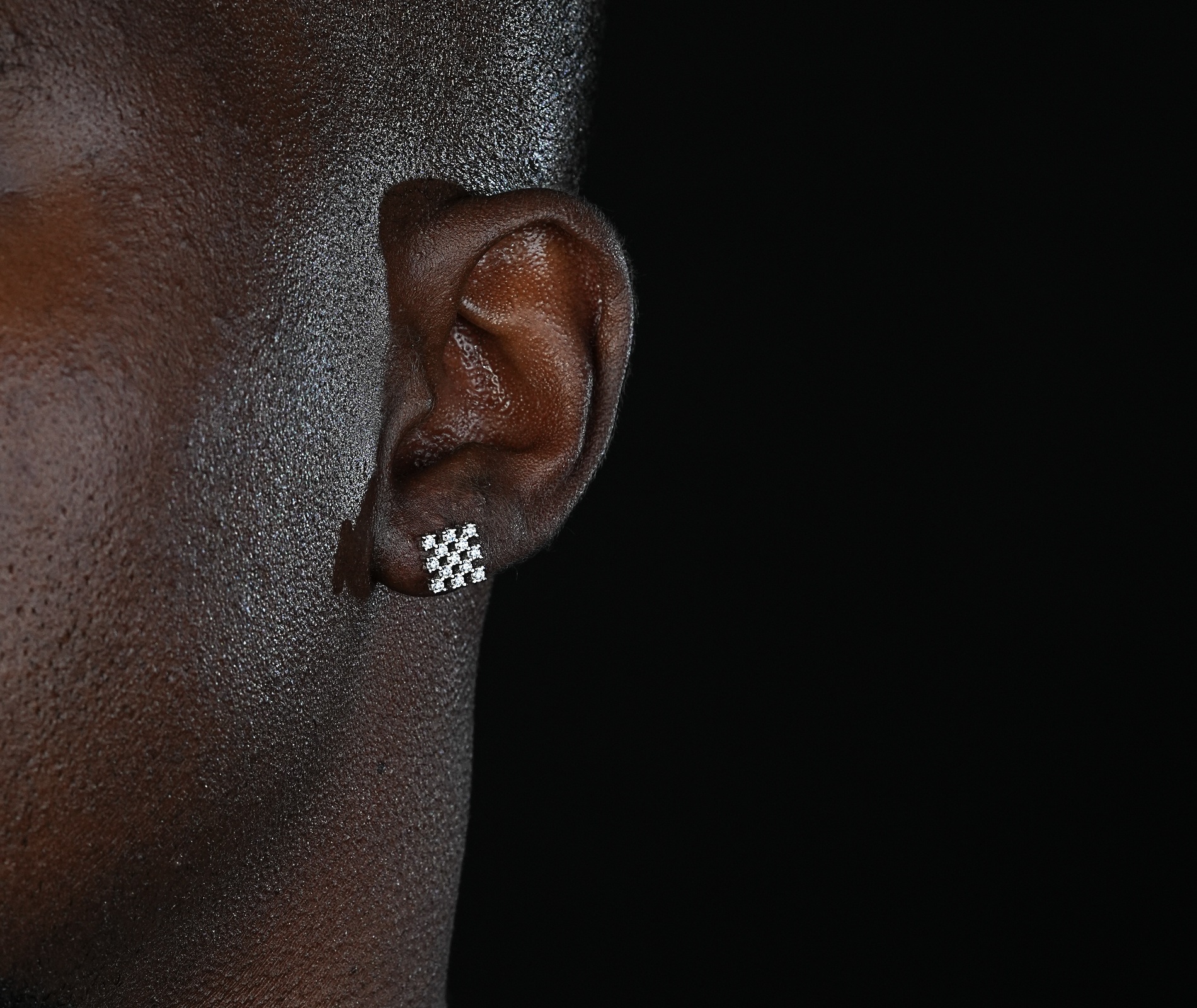 Shining Star Jewelry Unique Design Hip Hop Men Moissanite Hollow Stud Earrings